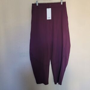 Ruti The Wide-ish Baggy Barrel Dress Pants Womens Size 1  Burgundy Purple NWT
